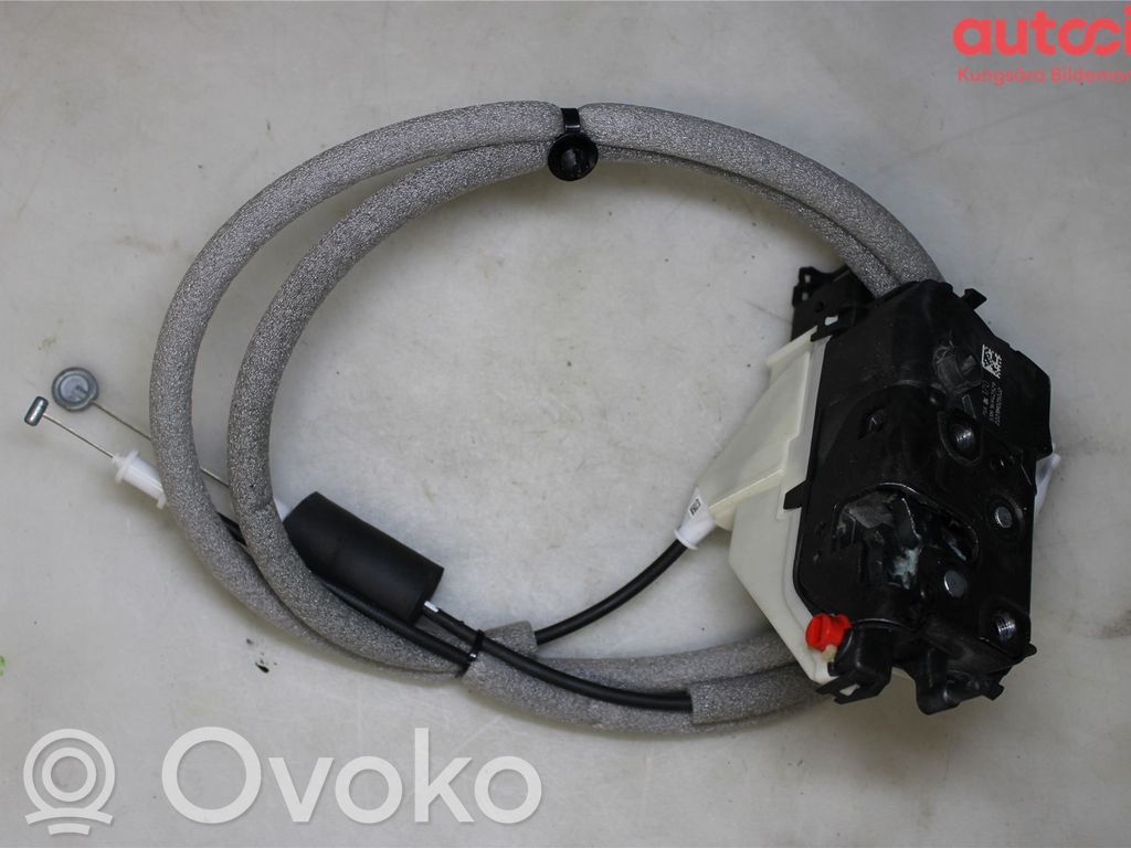 Opel Vivaro Rear door lock 