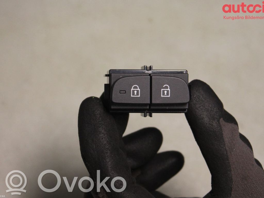 Central locking switch button   31456156,31456156,31456156