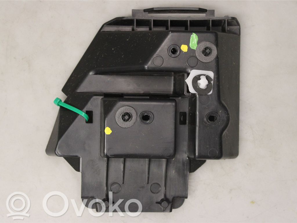 Ford Focus Uchwyt / Mocowanie zderzaka tylnego 