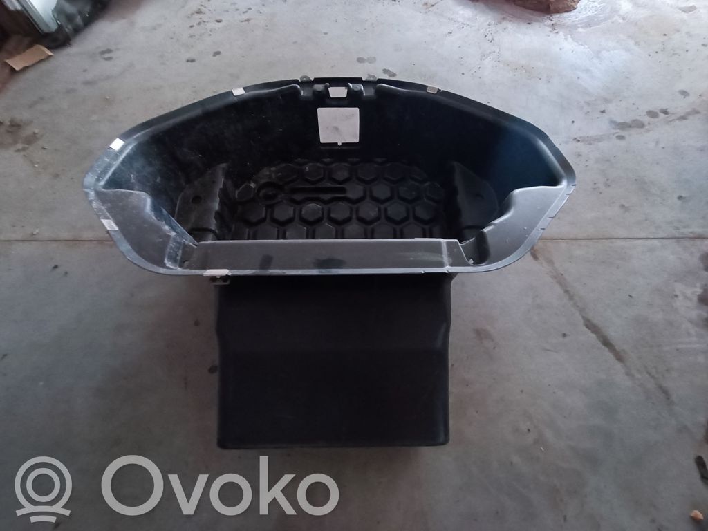 Trunk/boot lower side trim panel   100589700G,100589600G