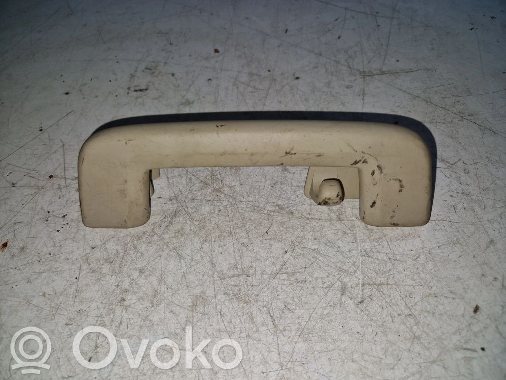 Volvo XC70 Rankenėlė priekinė 