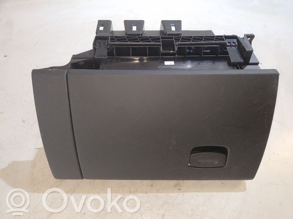 Guantera   685003744R