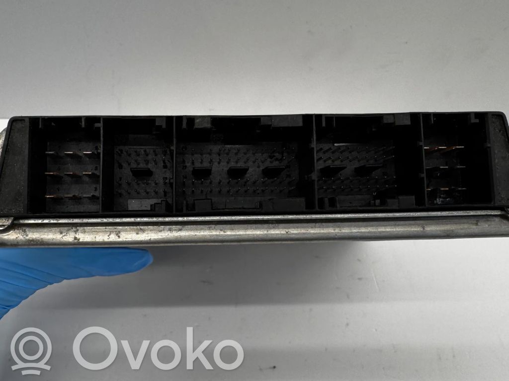 BMW 5 E39 Engine control unit/module 