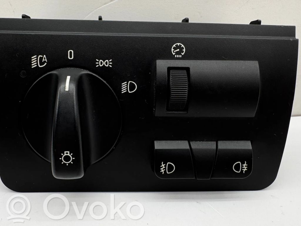 Light switch   6930244,037045071,021124