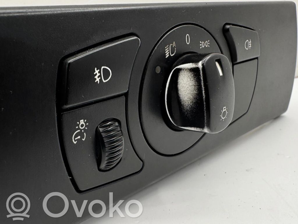 Light switch   6925287,33290401,000307219220
