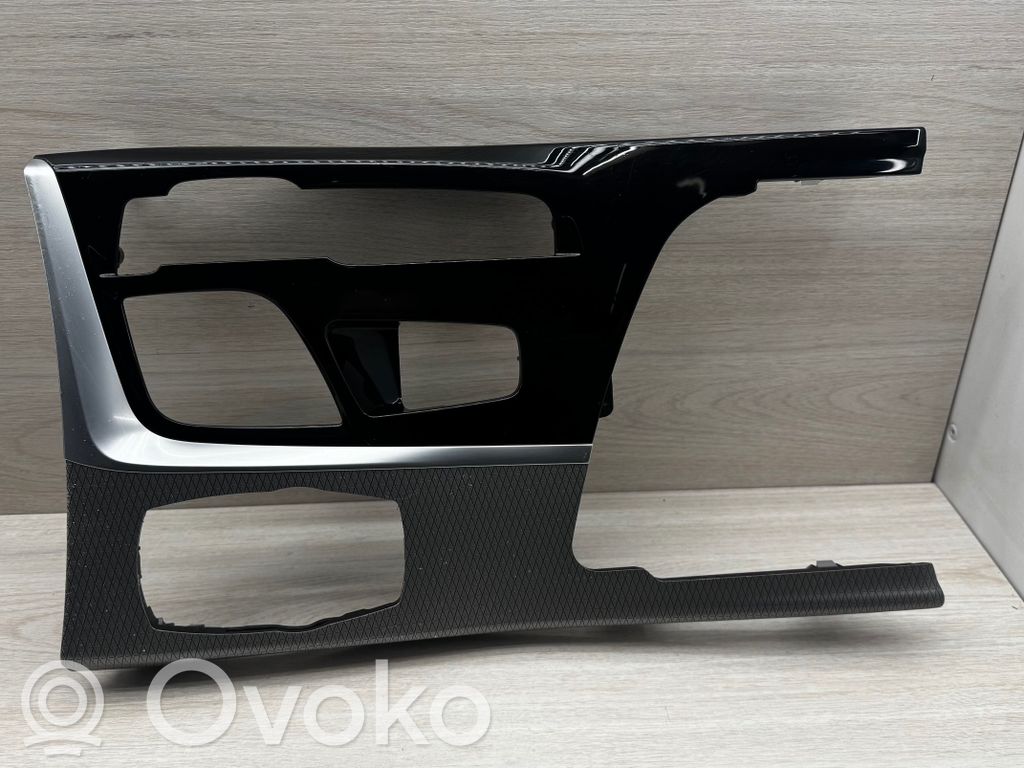 BMW 6 G32 Gran Turismo Ozdoba tunelu środkowego 