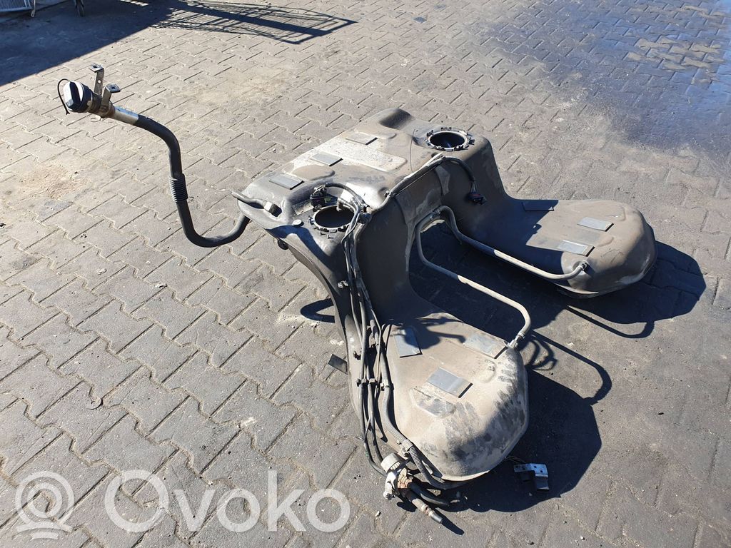Audi A8 S8 D3 4E Degalų bakas 