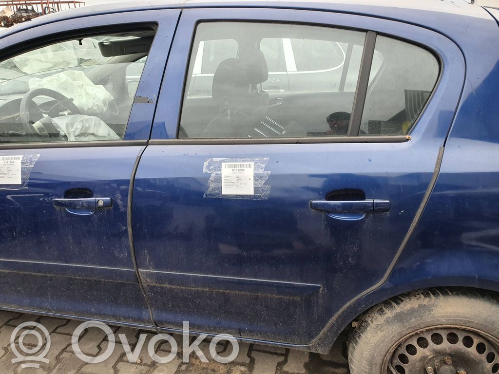 Opel Corsa D Задняя дверь 