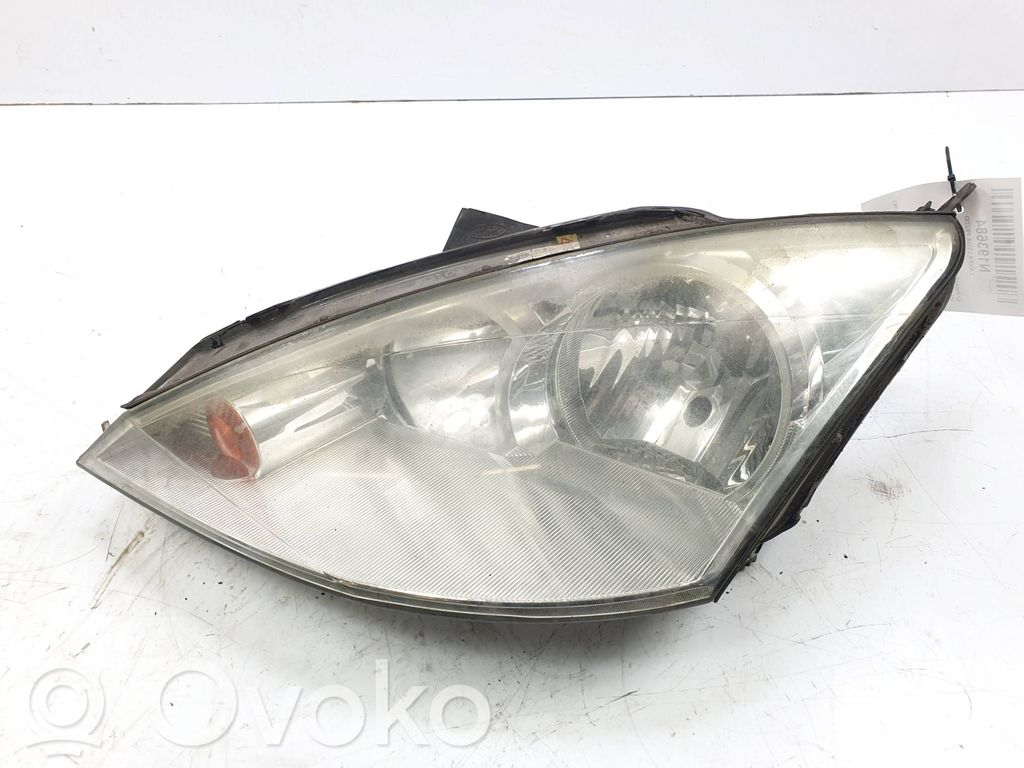 Ford Focus Headlight/headlamp 