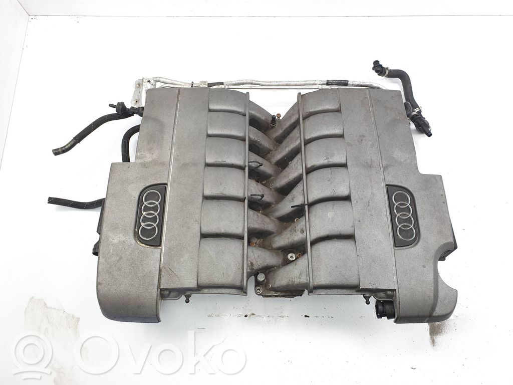 Audi A8 S8 D3 4E Colector de admisión 