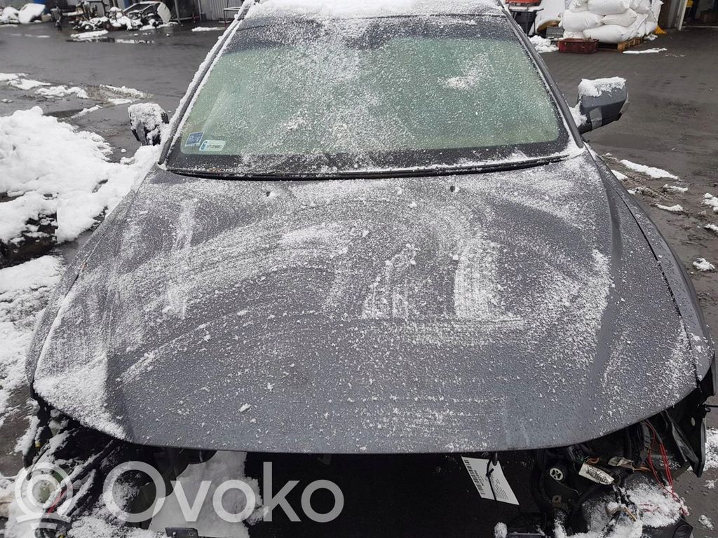 Volvo XC70 Dangtis variklio (kapotas) 