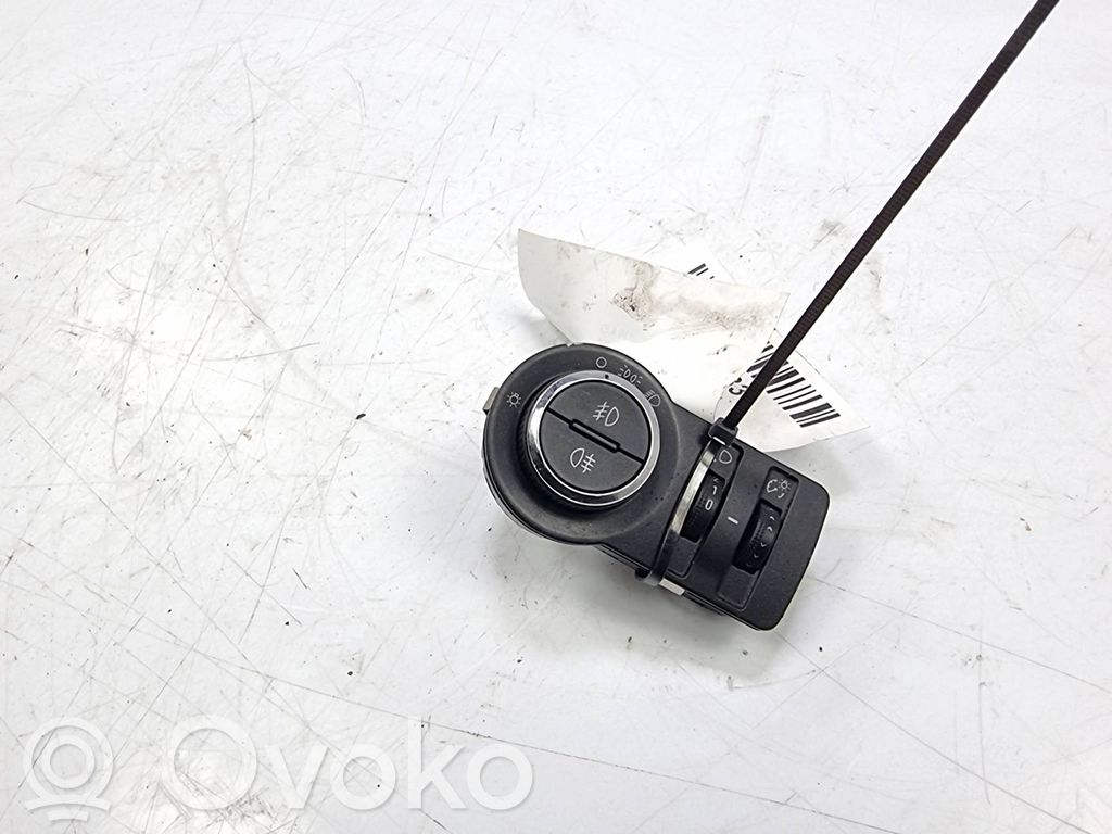 Chevrolet Cruze Light switch 