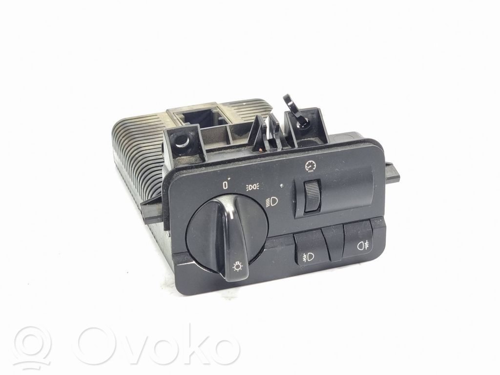 Valokatkaisija   086480054