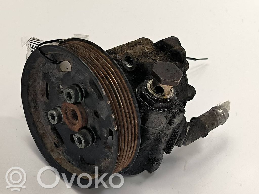Ohjaustehostimen pumppu
