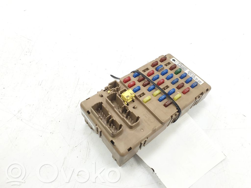 Subaru Impreza II Relay mounting block 