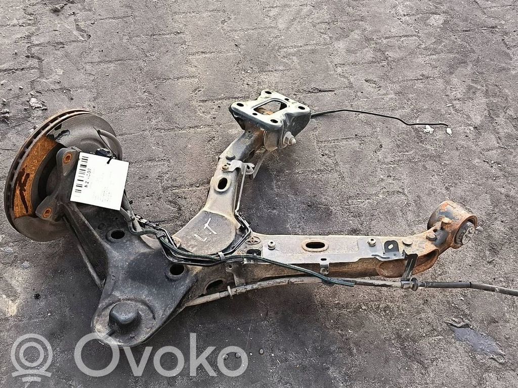 Toyota Proace Zwrotnica / Piasta koła tylnego 
