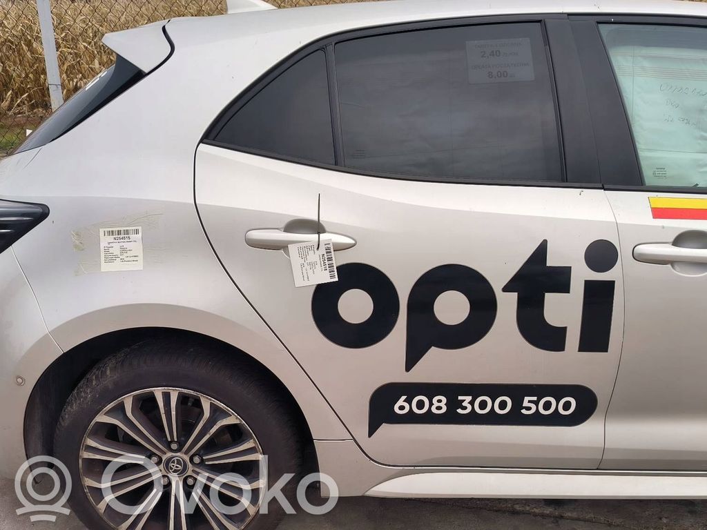 Toyota Corolla E210 E21 Galinės durys 