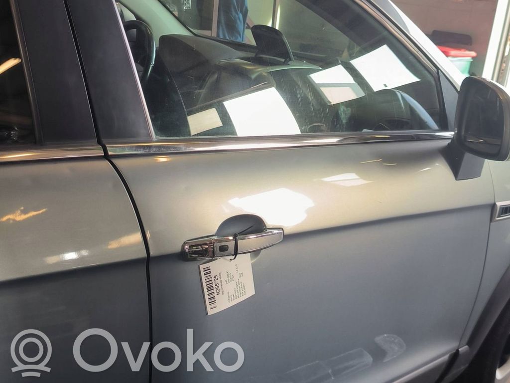 Chevrolet Captiva Priekinės durys 