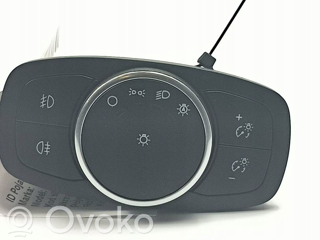 Ford Focus Light switch 