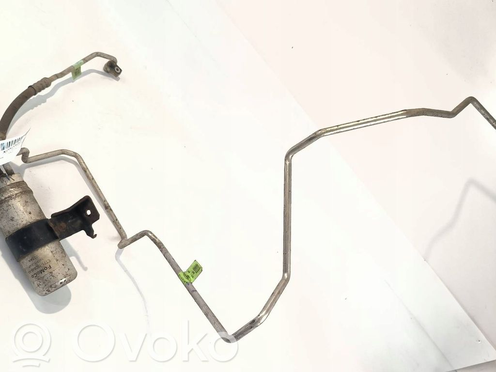 Ford Transit Courier Ilmastointilaitteen putki (A/C) 