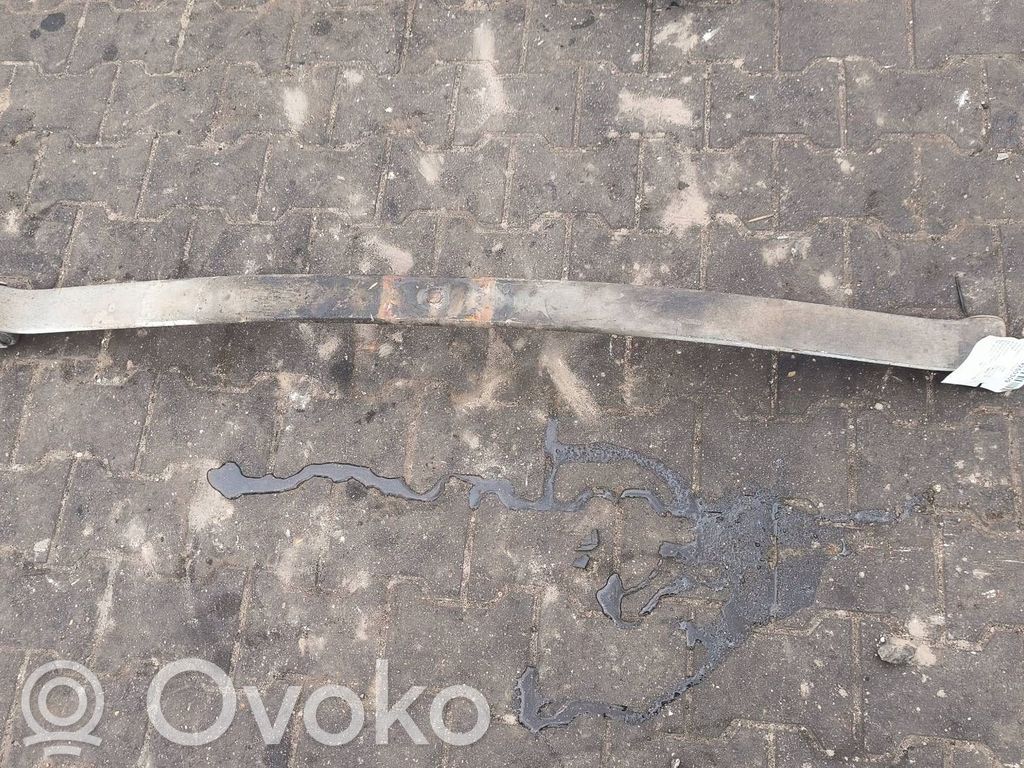 Rear leaf spring