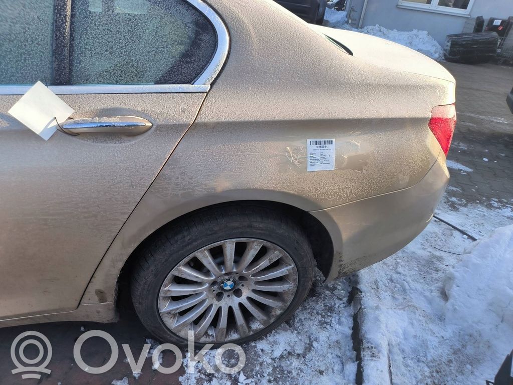BMW 7 F01 F02 F03 F04 Takakulmapaneeli 