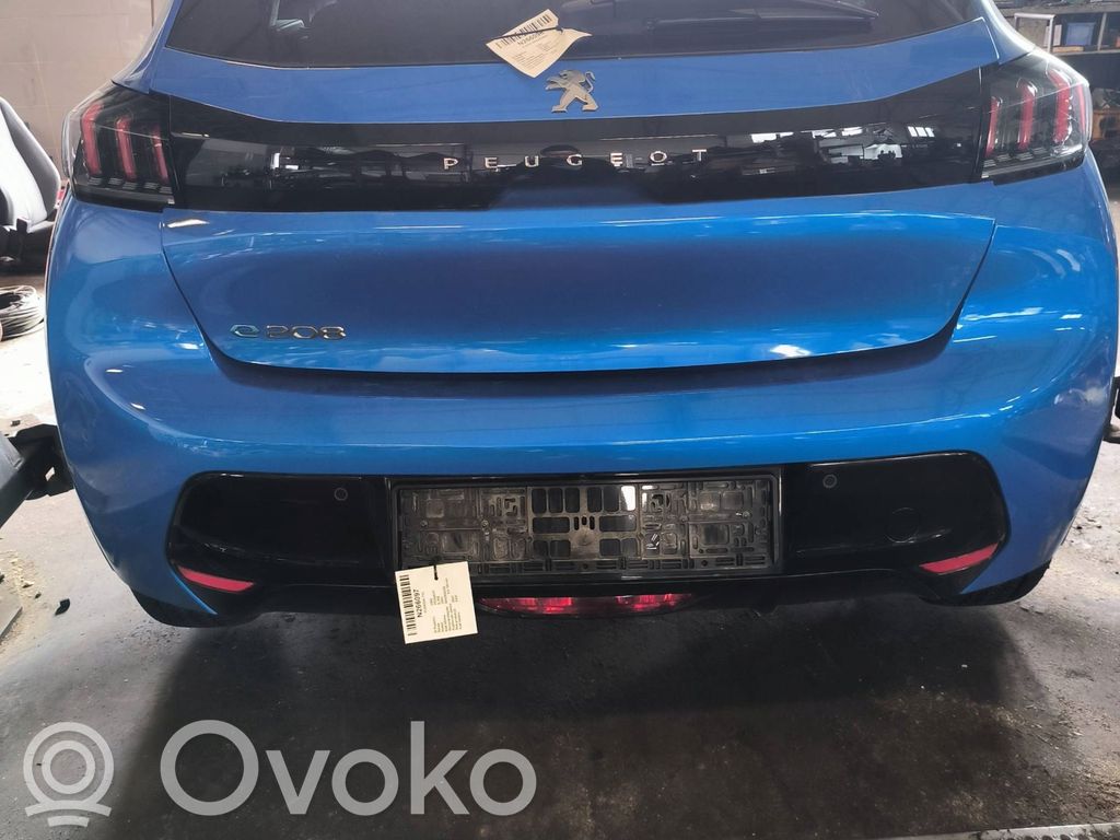 Peugeot 208 II Parachoques 
