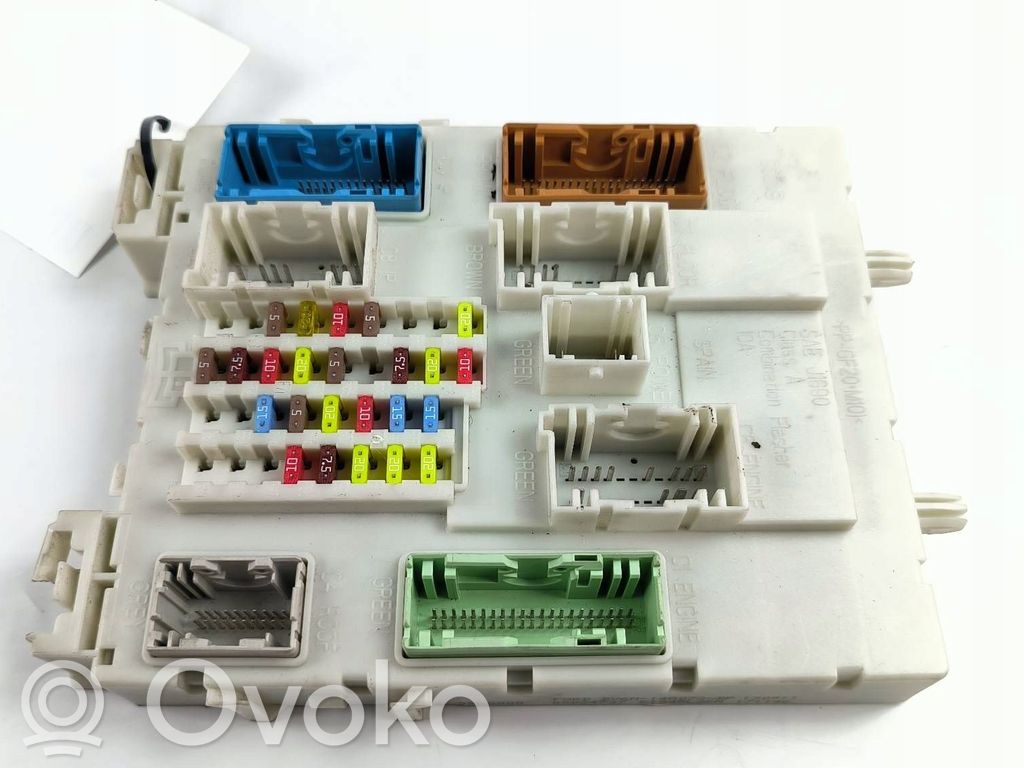 Ford Focus Relay mounting block 