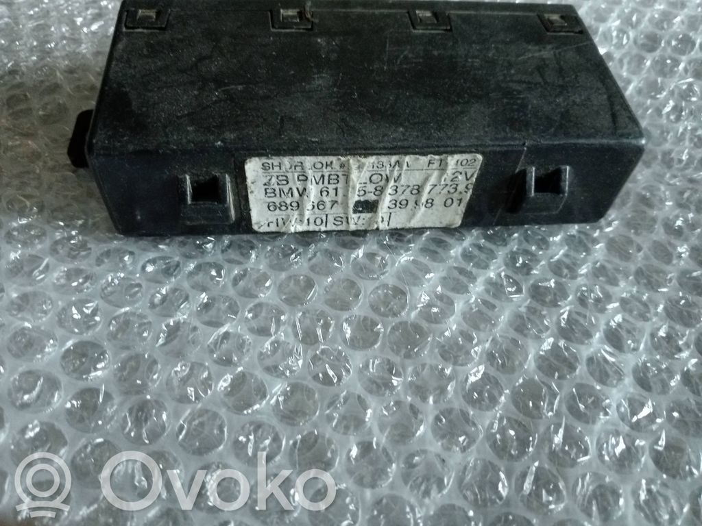 Unité de commande module de porte   8378773