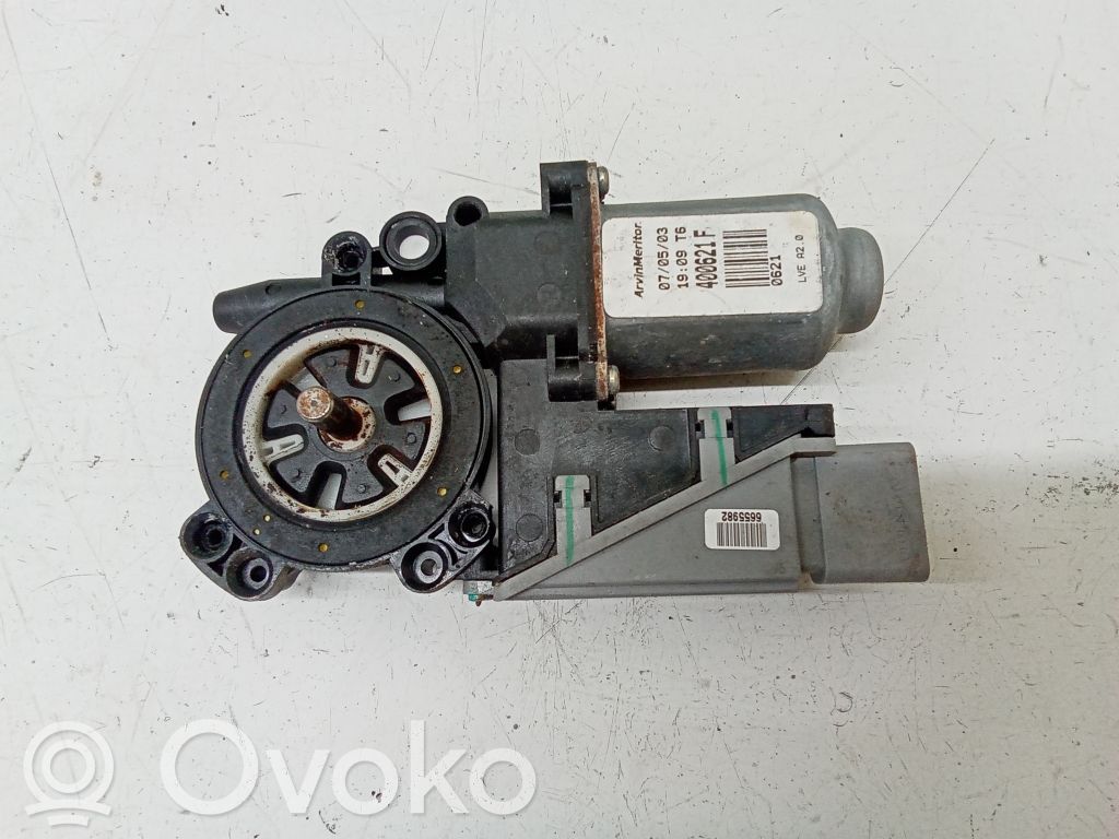 Citroen C3 Front door window regulator motor 