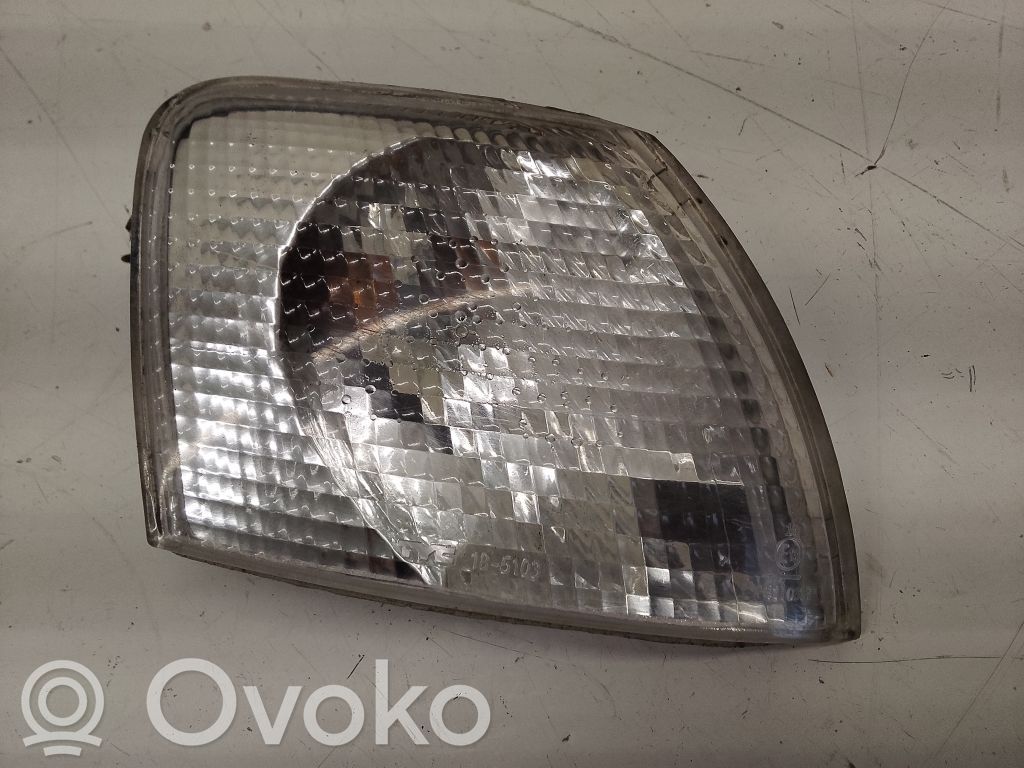 Volkswagen PASSAT B5.5 Front indicator light 