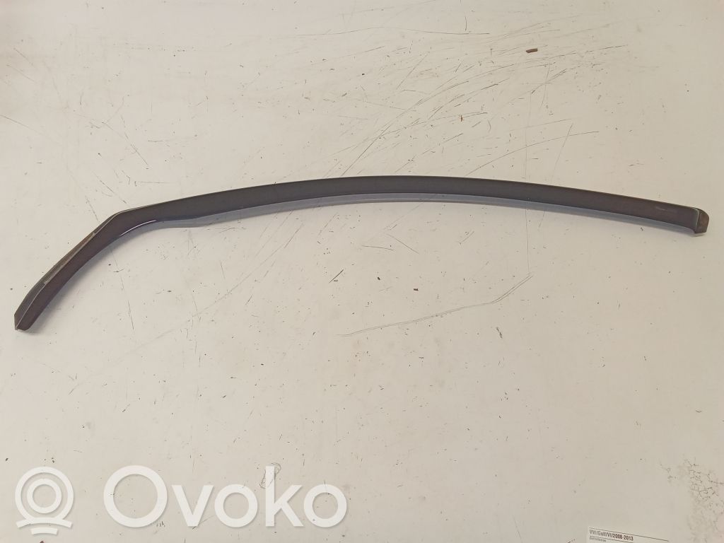 Volkswagen Golf VI Bonnet wind deflector 