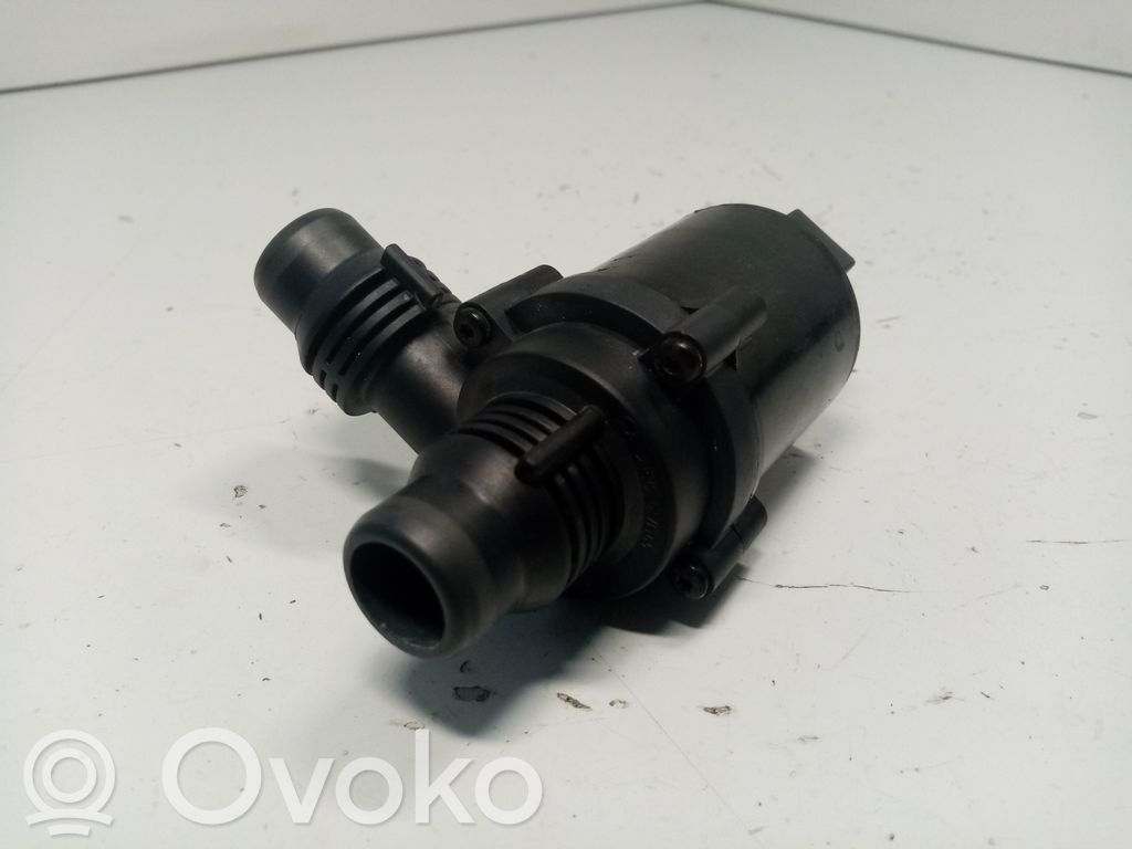 Vesipumppu   64116907811