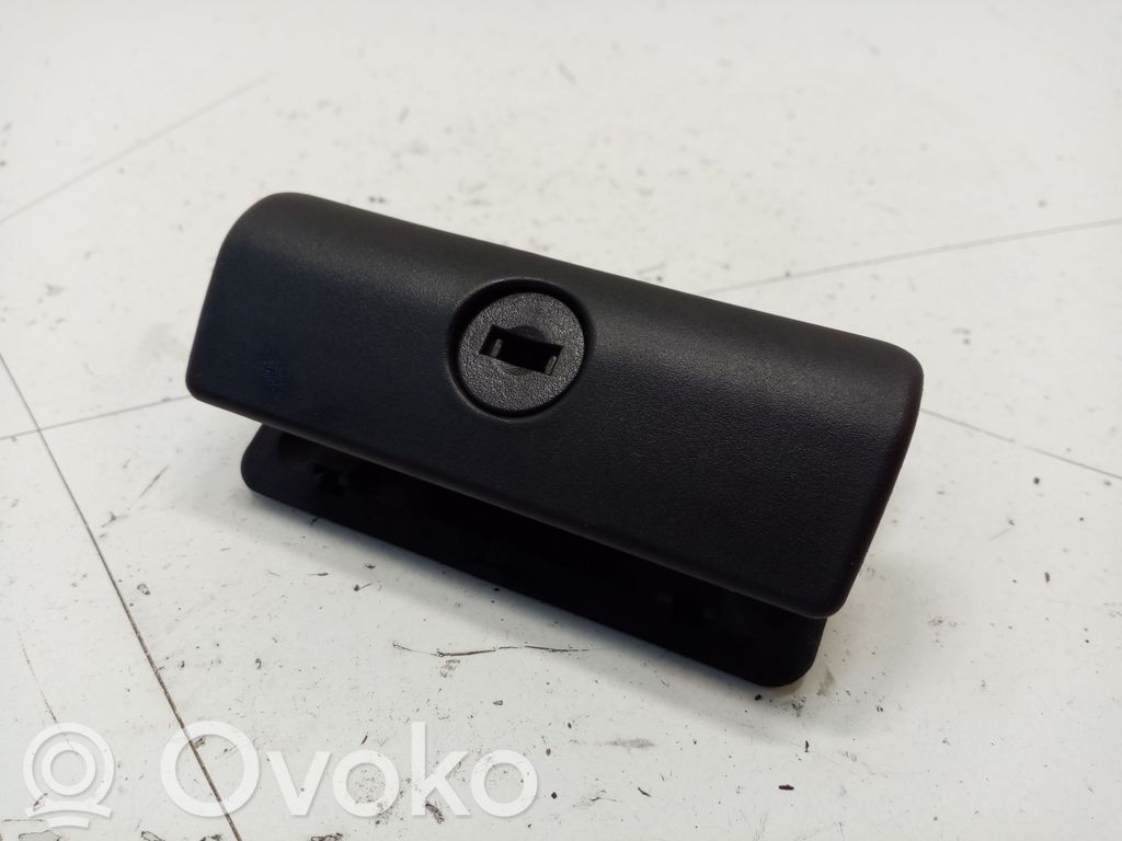 Glove box lock   51168163018,51168163017