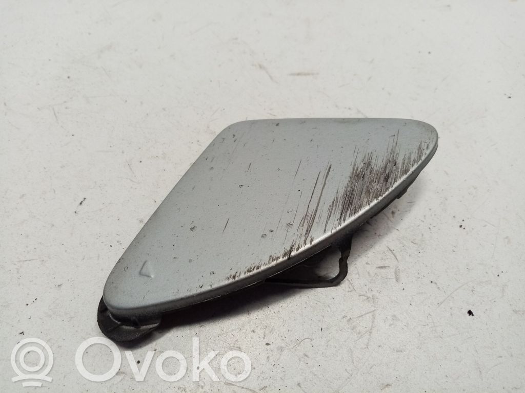BMW 3 F30 F35 F31 Priekinis tempimo kilpos dangtelis 