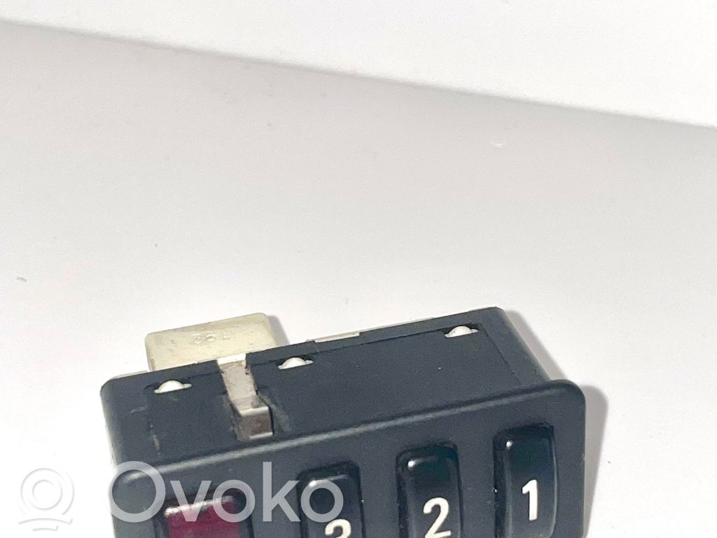 BMW 5 E39 Interruptor de memoria del asiento 