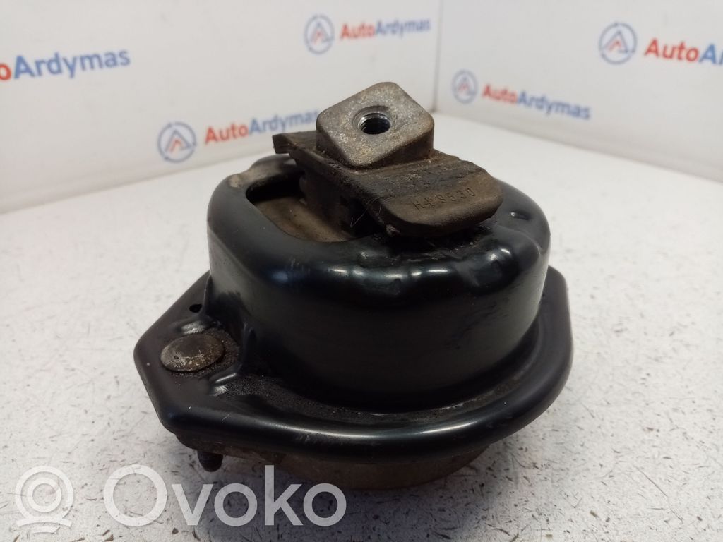 BMW 7 E65 E66 Engine mount bracket 