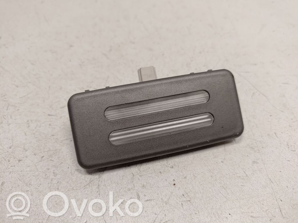 BMW 7 E65 E66 Innenraumbeleuchtung vorne 