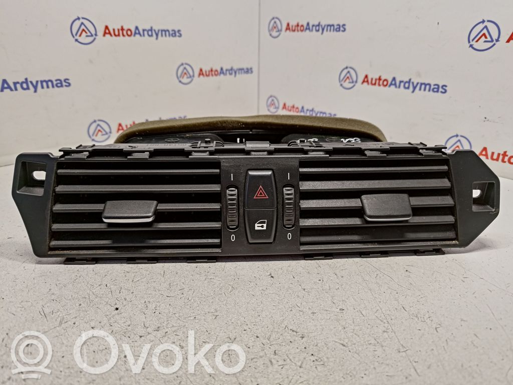 BMW M5 Rejilla de ventilación central del panel 