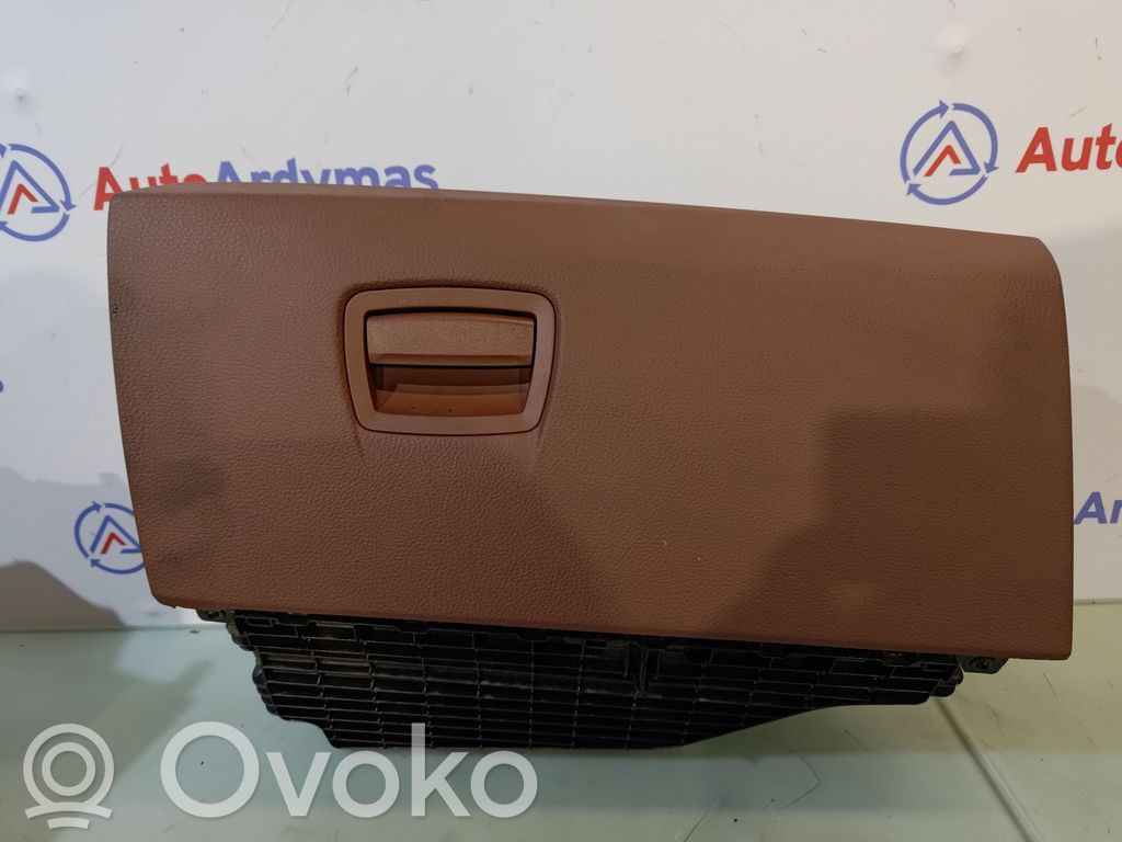 BMW 5 F10 F11 Glove box 
