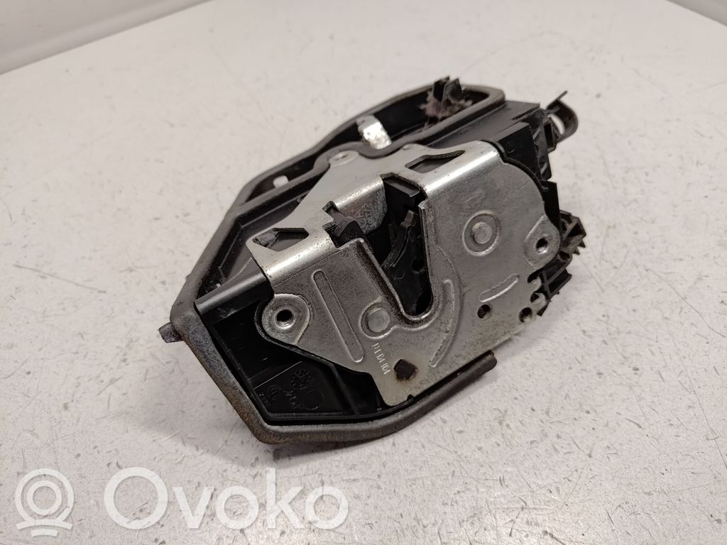BMW X5 E70 Priekšpusē slēdzene 