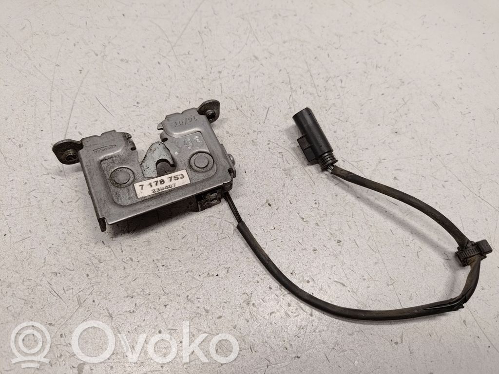 BMW X5 E70 Engine bonnet/hood lock/catch 