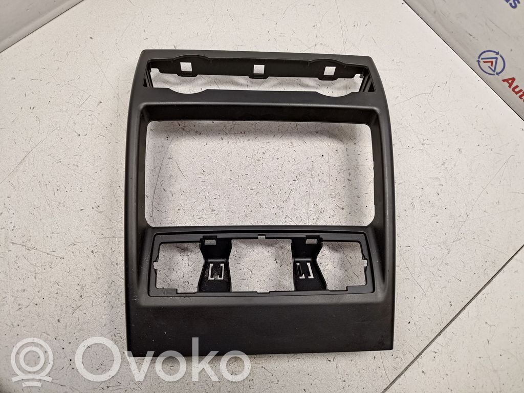 BMW X5 E70 Kita centrinė konsolės (tunelio) detalė 