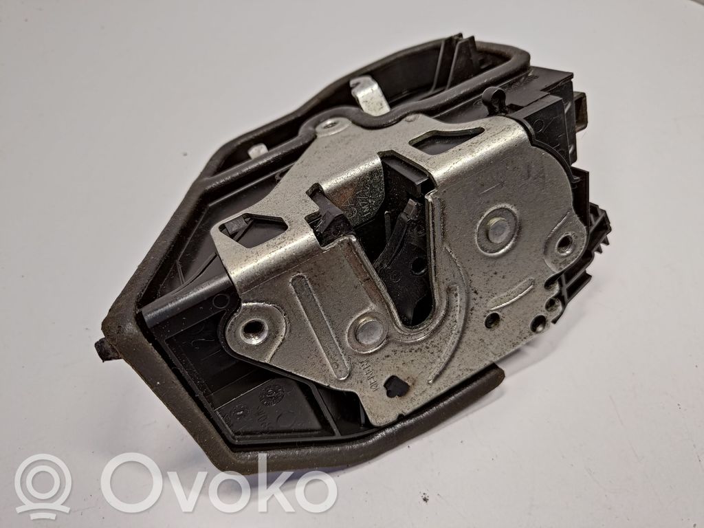 Takaoven lukko   7202147,51227202147,51227060295,51224389475