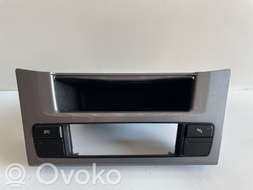 BMW 5 E60 E61 Daiktadėžė 
