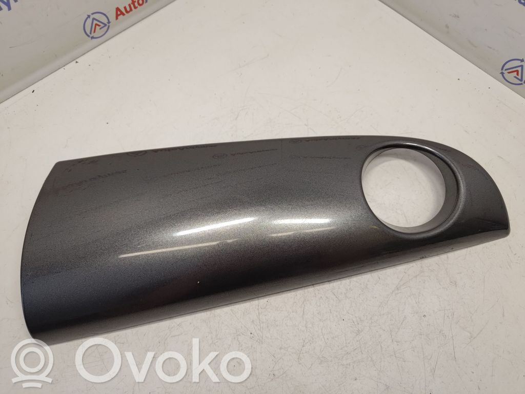 Panel trim   7124338