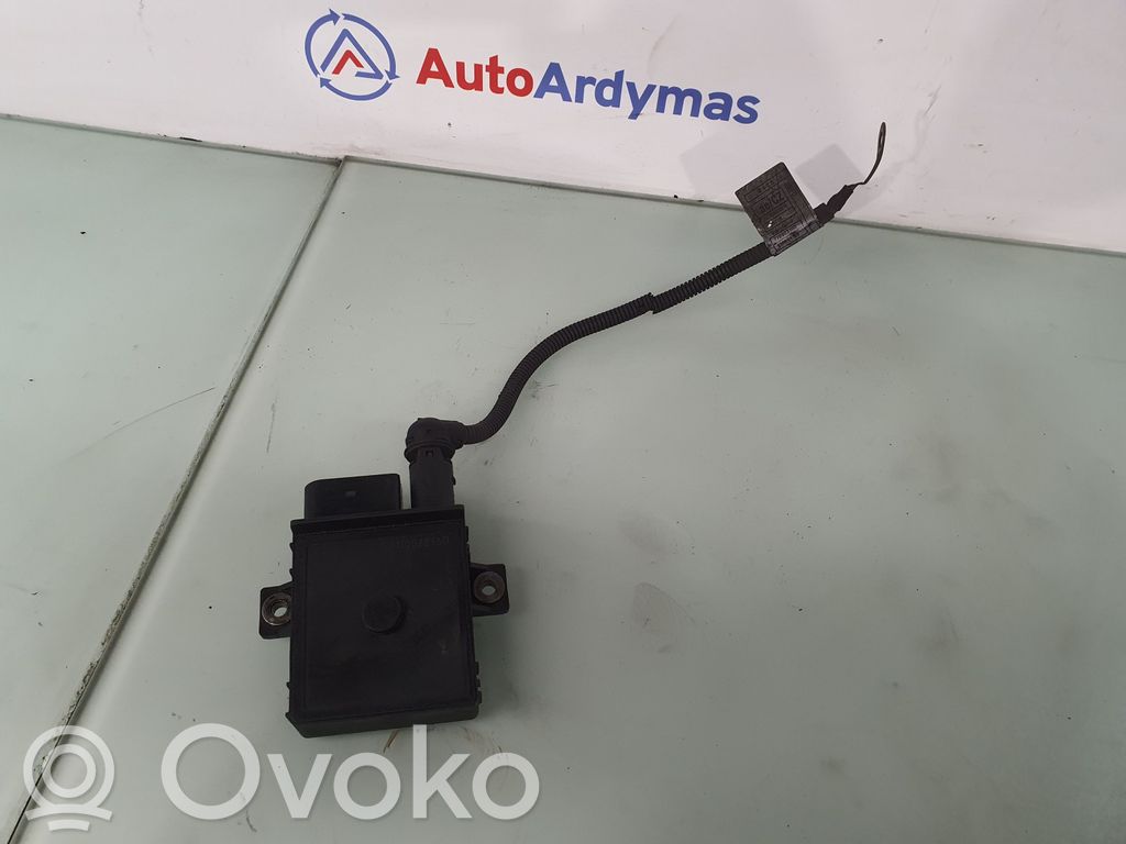 BMW 5 E60 E61 Relé de la bujía de precalentamiento 