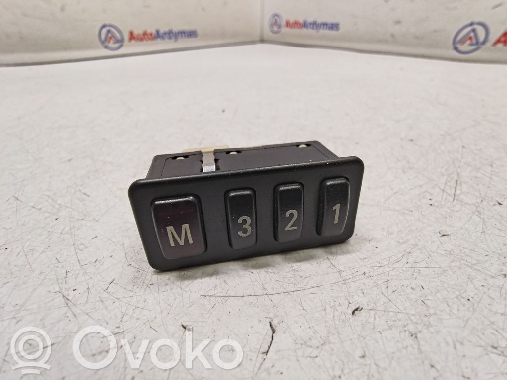 BMW 5 E39 Interruptor de memoria del asiento 