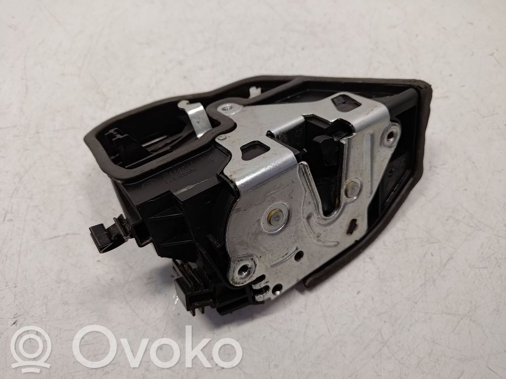 Front door lock   7276668,51217276668,51217318416