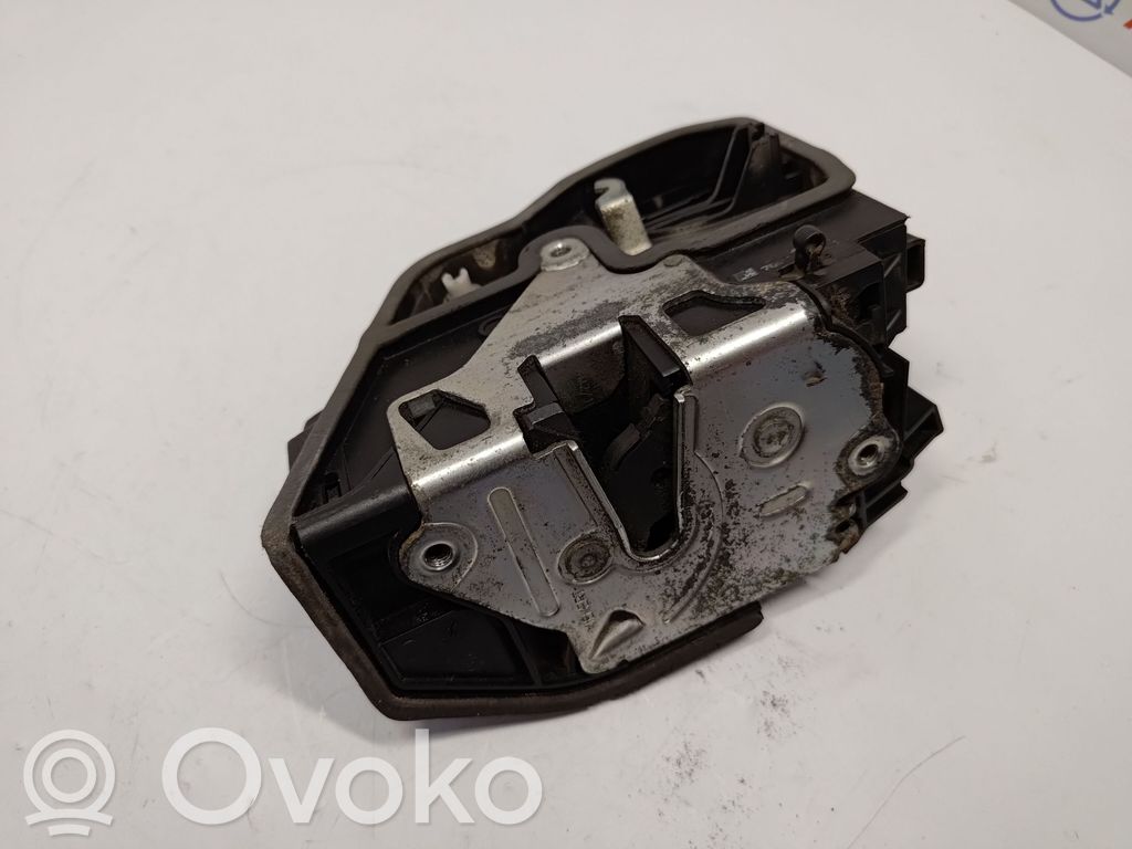BMW 7 E65 E66 Zamek drzwi tylnych 